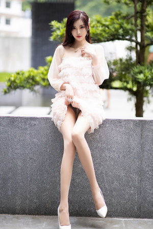 在线综合+亚洲+欧美中文字幕