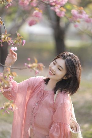 小夫妻酒店做爱